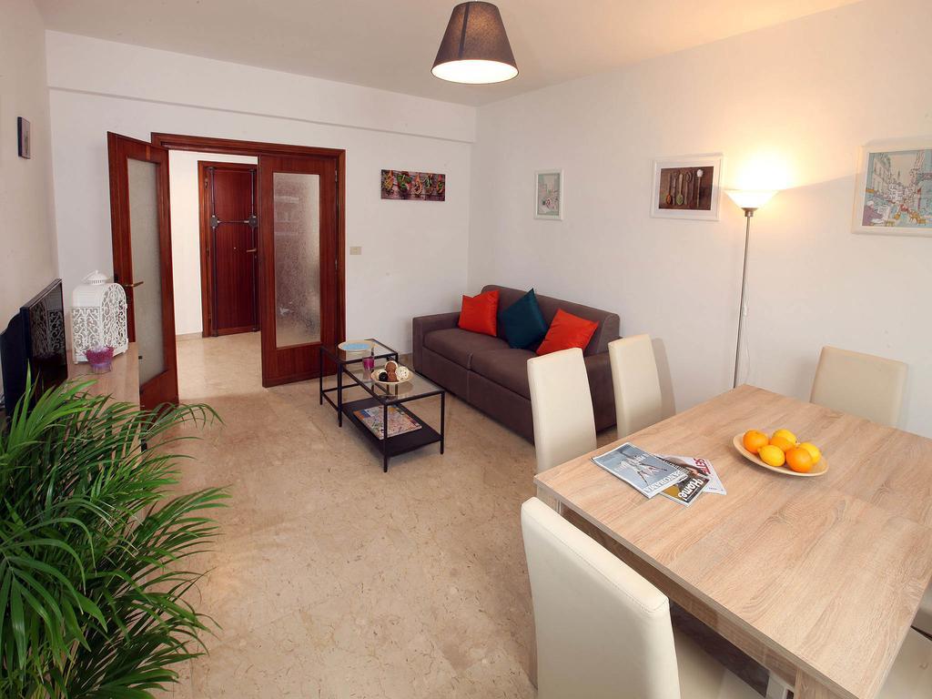 Appartamento con 2 Camere da Letto